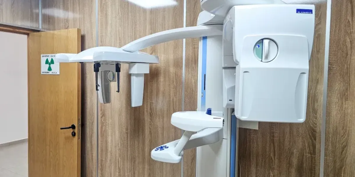 Image de couverture de Centre de Radiologie Yakoute